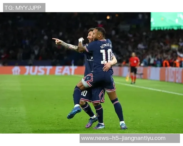 阿什拉夫首次单一自然年进球上双表现出色近5场首发贡献2球3助攻 阿什拉夫首次单一自然年进球上双表现出色近5场首发贡献2球3助攻